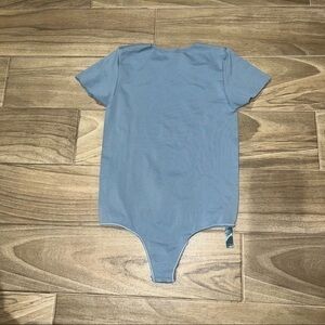 Skims bodysuit t shirt
